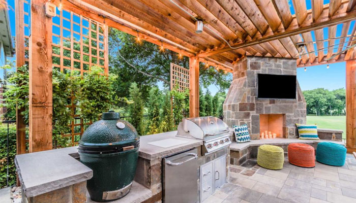 outdoor living in Laguna Hills